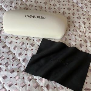 Calvin Klein sunglasses / glasses case